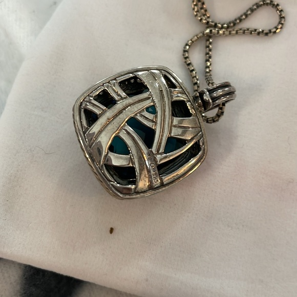 Absolutely Beautiful David Yurman Hampton Blue Topaz Pendant with Diamonds. - Picture 8 of 10